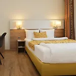 & Living Am Wartturm Hotel Spira
