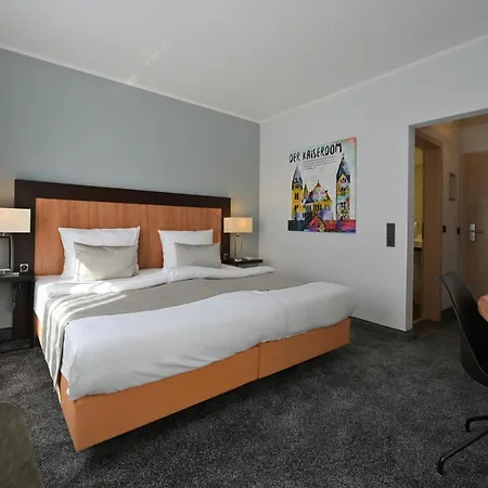 & Living Am Wartturm - & Hotel 3*