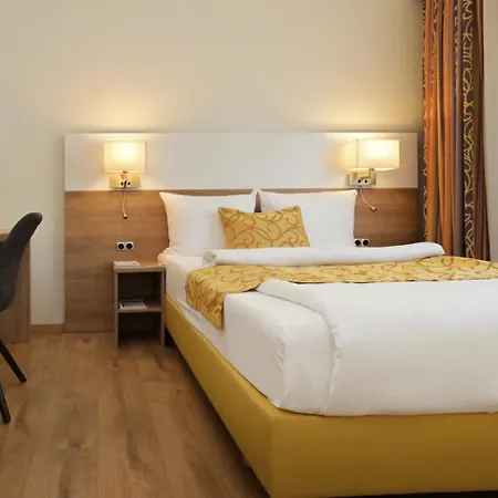& Living Am Wartturm Hotel Speyer