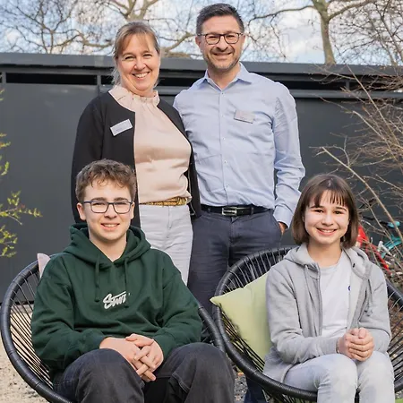 & Living Am Wartturm - & 3*