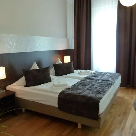 & Living Am Wartturm - & 3* 슈파이어