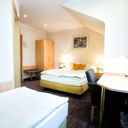 Hotel&living Am Wartturm - Hotel&apartments 3* Speyer