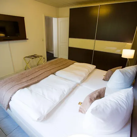 Hotel & Living Am Wartturm - & 3*