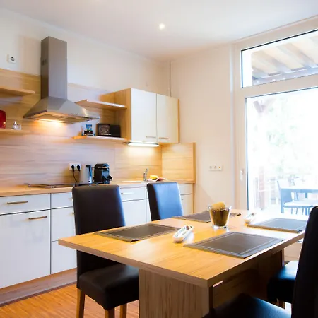 & Living Am Wartturm - & Hotell Speyer