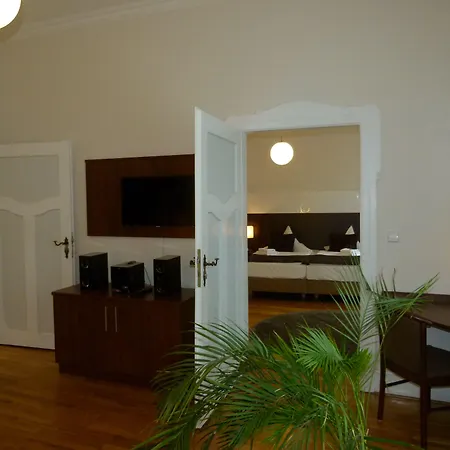 & Living Am Wartturm - & Speyer