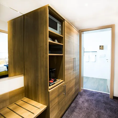 & Living Am Wartturm - & Hotel