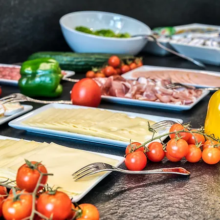 Hotel&living Am Wartturm - Hotel&apartments 3*