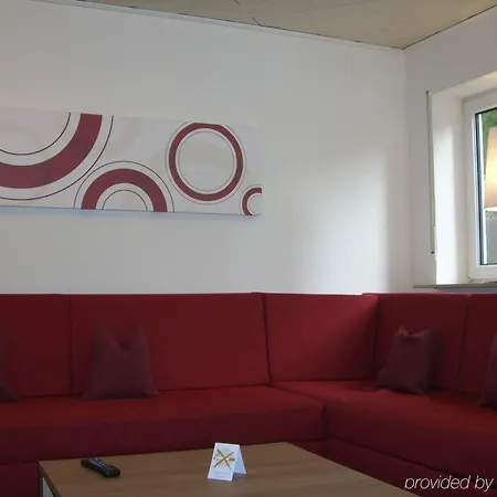 & Living Am Wartturm - & Hotel