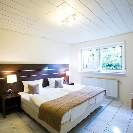 & Living Am Wartturm - & Hotel