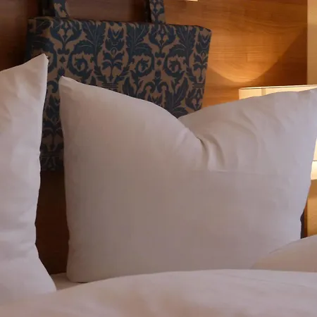 Hotel & Living Am Wartturm - & 3*