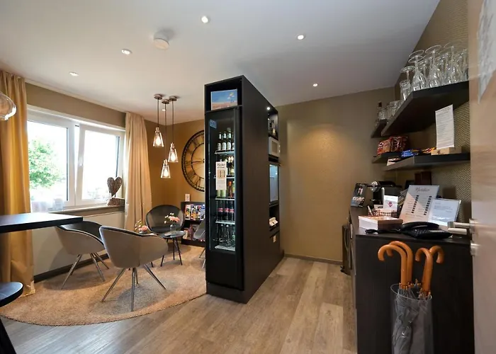 & Living Am Wartturm