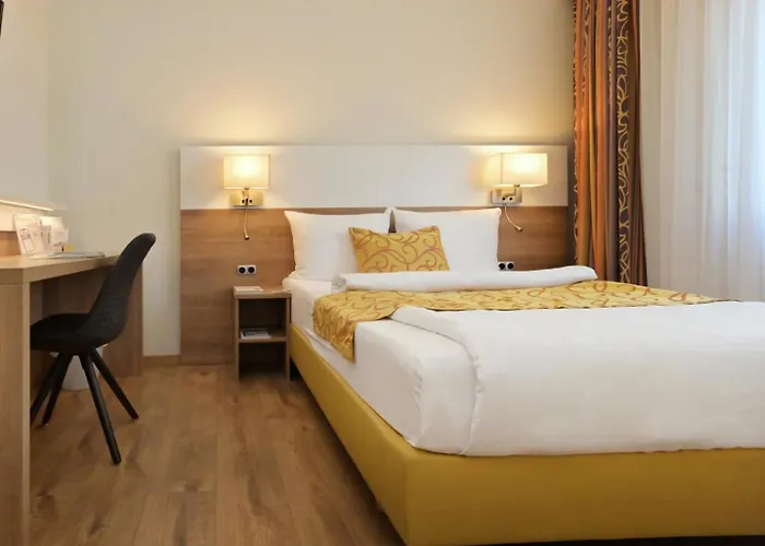 & Living Am Wartturm Hotel Speyer