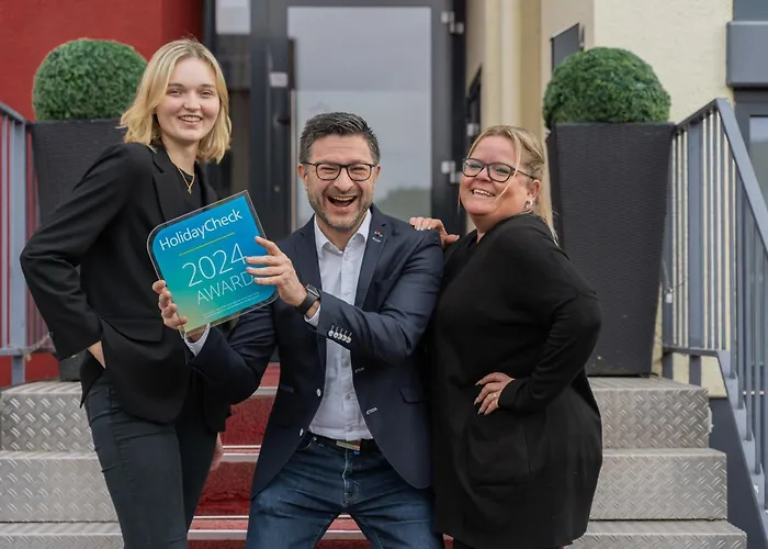 & Living Am Wartturm Hotel 3*