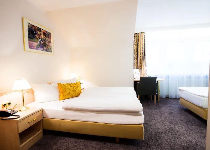 & Living Am Wartturm Hotel 3*