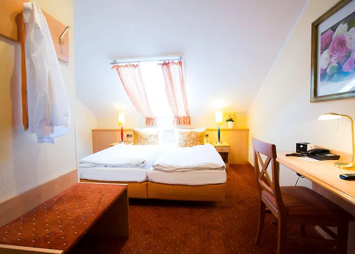 Hotel & Living Am Wartturm 3*