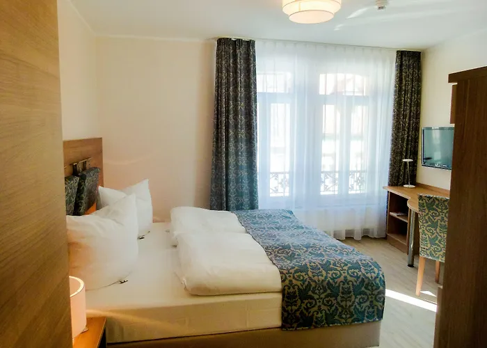 & Living Am Wartturm 3* Speyer