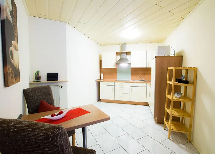 & Living Am Wartturm 3*