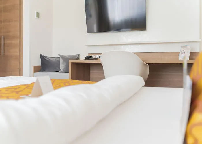 & Living Am Wartturm 3* Speyer