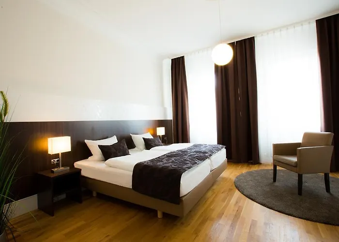 Hotel & Living Am Wartturm 3*